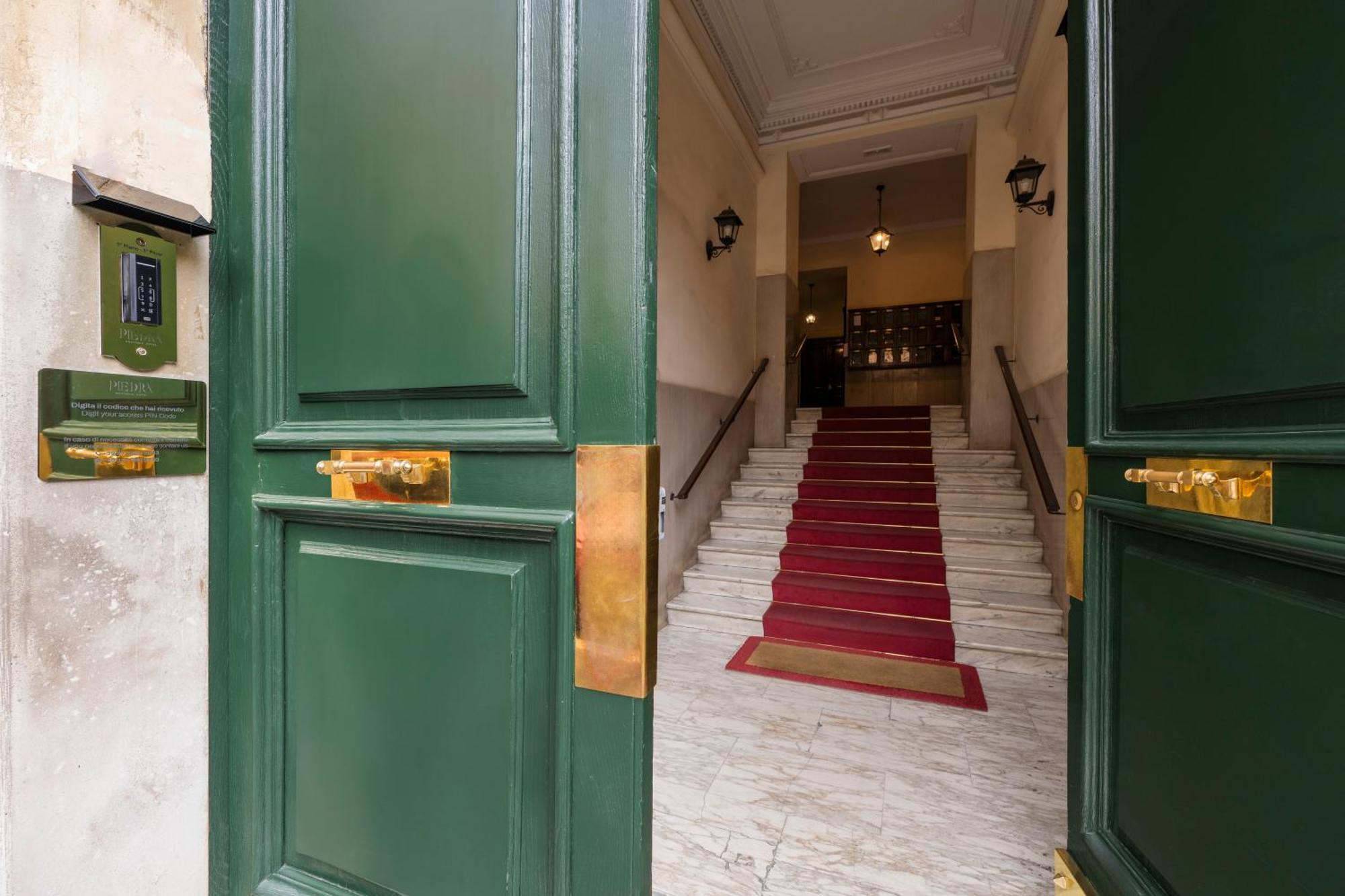 Boutique Hotel Piedra Rome City Centre Roma Exterior foto